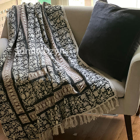 Floral Sofa Throw Cotton Blanket Gift for her Mothers day gift Boho Accent for Home Decor Living Room Farmhouse Style Bedroom cozy throw