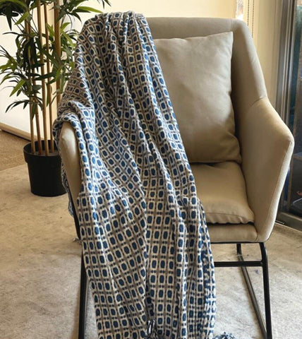 Blue Throw for Living Room, Winter Blanket for Couch, Blue Decorative Bed Spread with fringes, New Year Gift