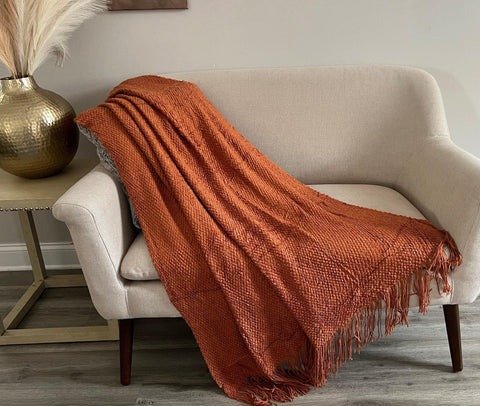 Throw Blanket in Burnt Orange Rustic Autumn Seasonal Décor Cozy Knitted Cover with Fringe Tassels Boho Bedspread Sofa Blanket New Home Gift