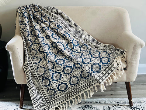 Blue Floral Print Throw Blanket Couch, Boho Decorative Blanket for Living Room,Cotton Woven Throw blanket for Bedroom, B day Gift for friend
